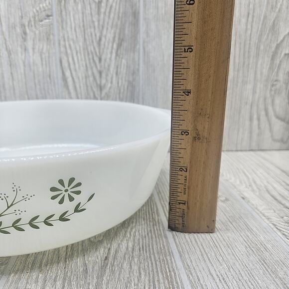 Vintage Pyrex Casserole Dish Green Daisy 474-B‎ 1.5 Quart Opal White Made USA - Picture 4 of 7